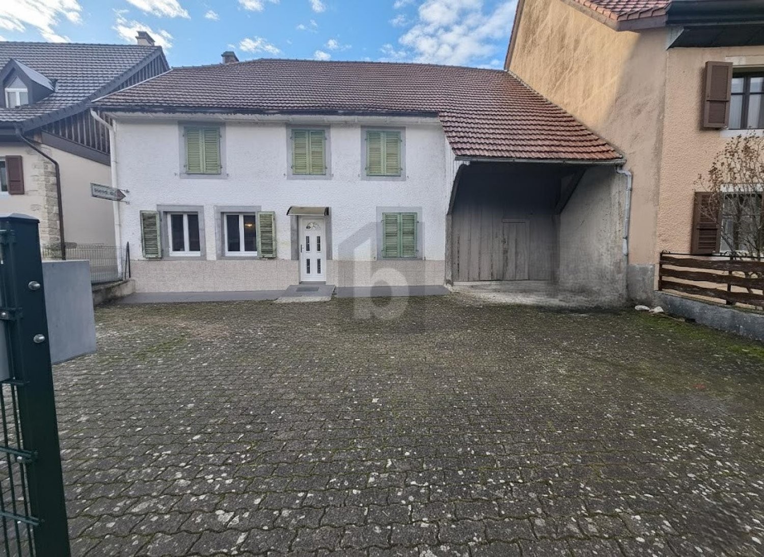 5 rooms duplex house