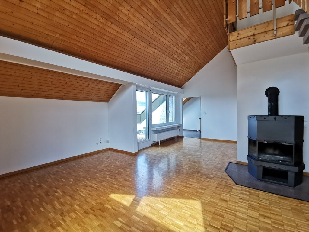 4 rooms apartment, photo 2 of 9
