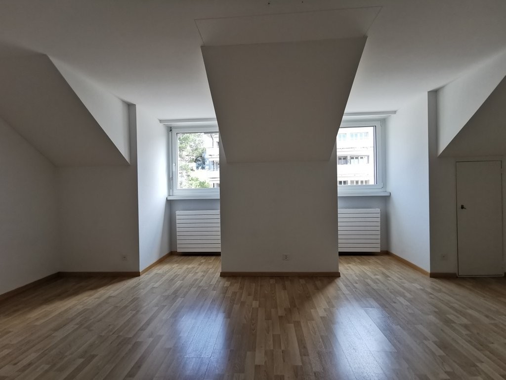 4 rooms apartment, photo 4 of 9