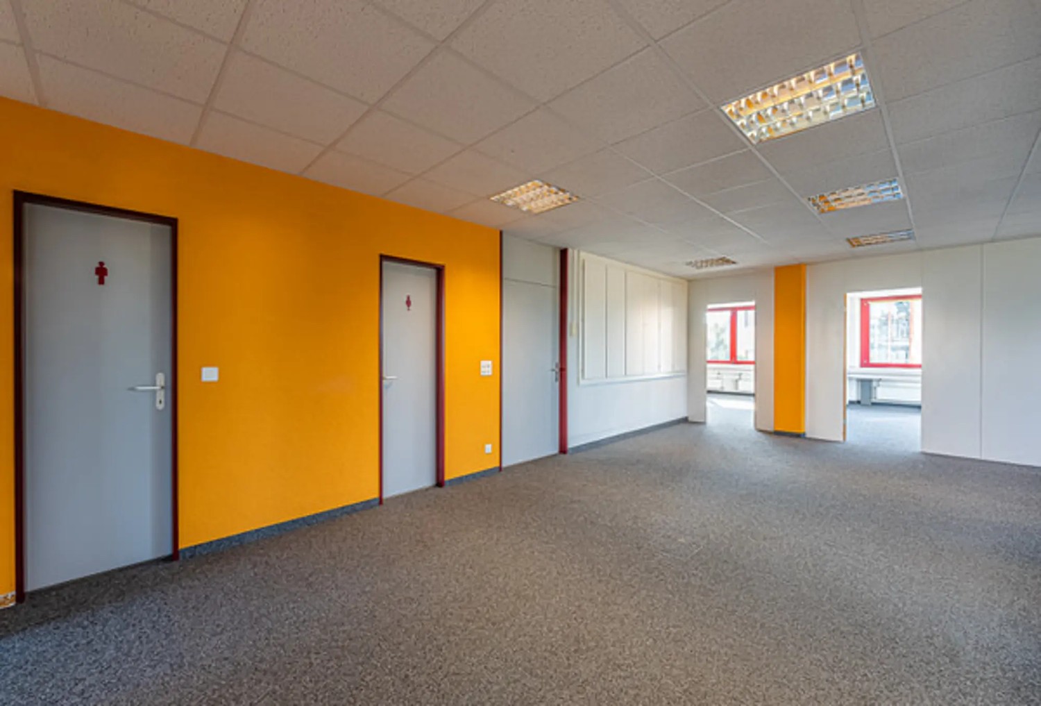 45m² office