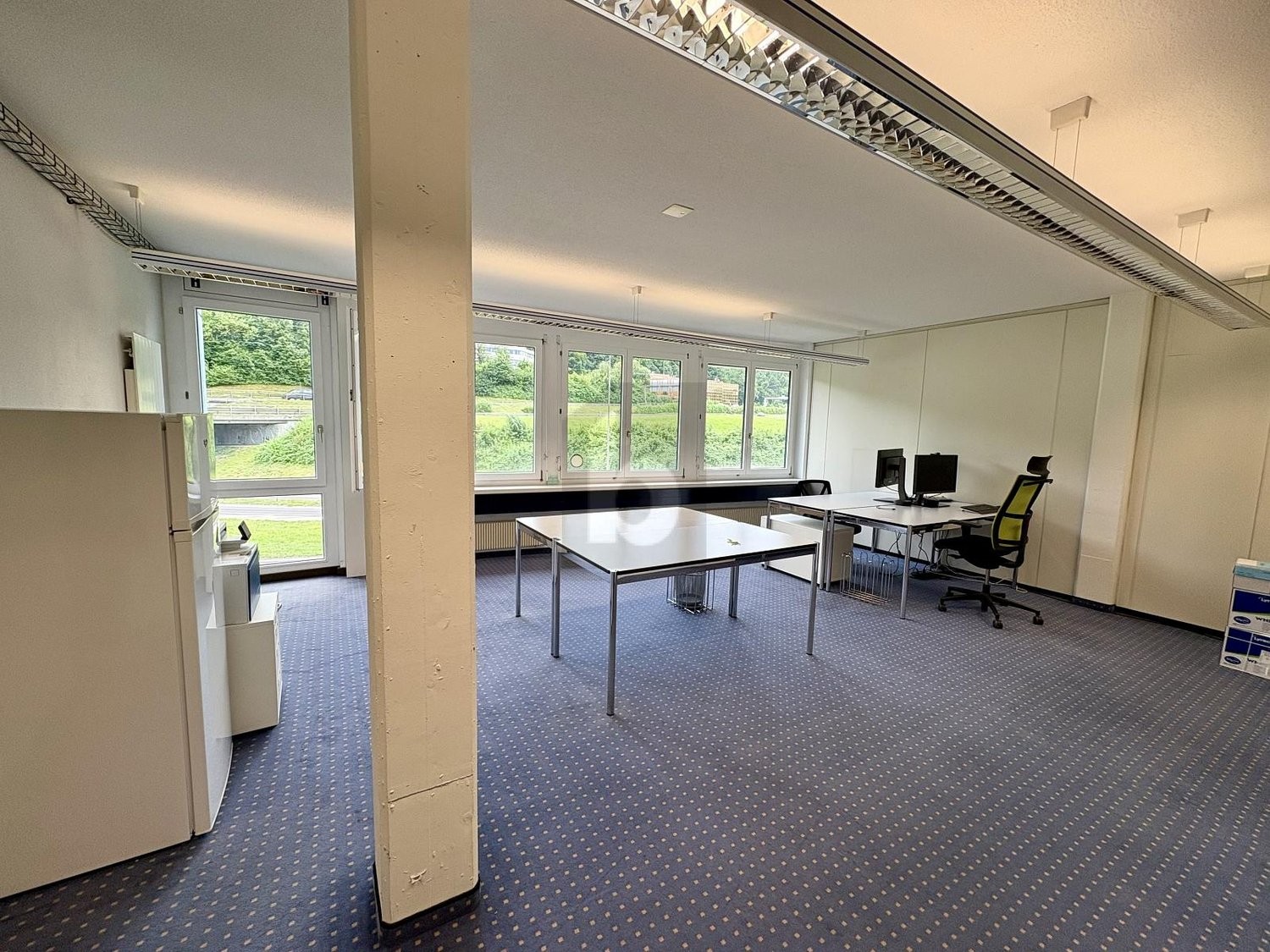 35m² office
