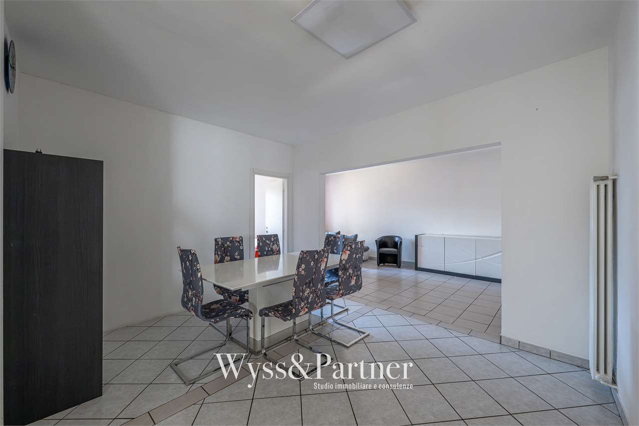 6-Zimmer-Wohnung, Foto 2 von 10