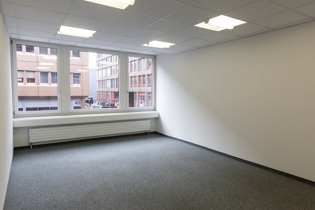 98m² office
