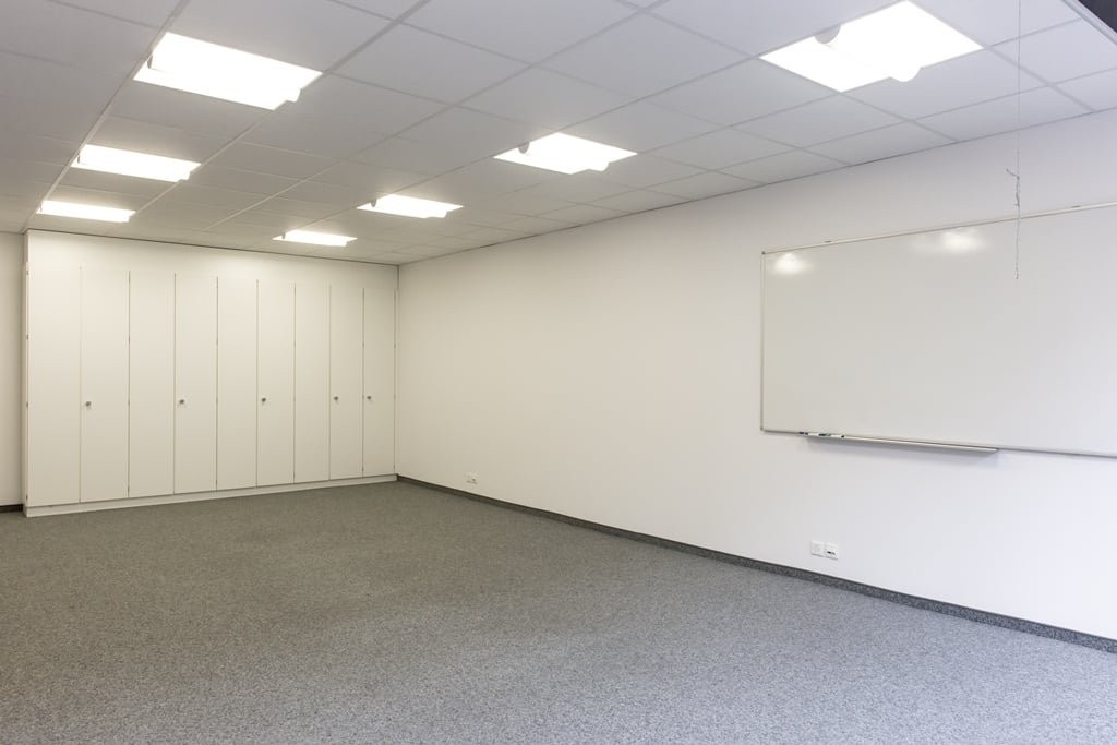98m² office