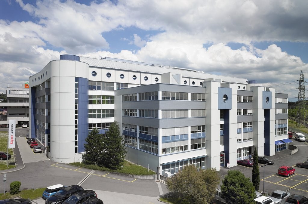 524m² office