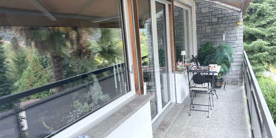 5 rooms apartment