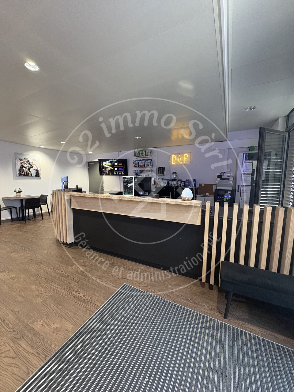 576m² commerciale