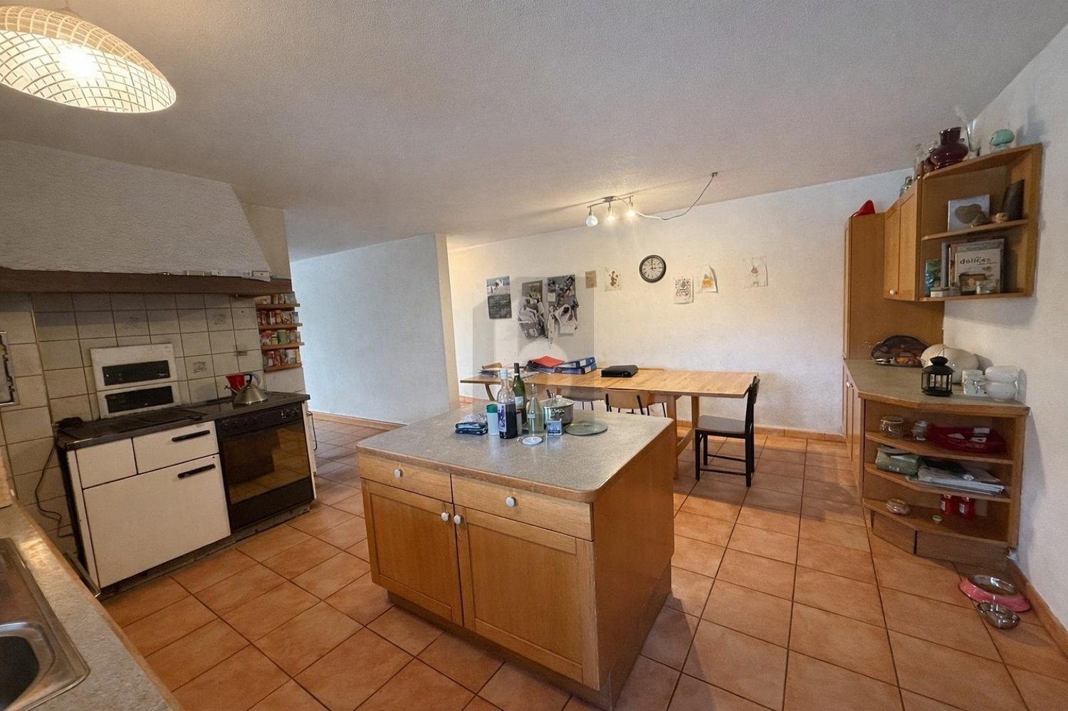 5 rooms single house