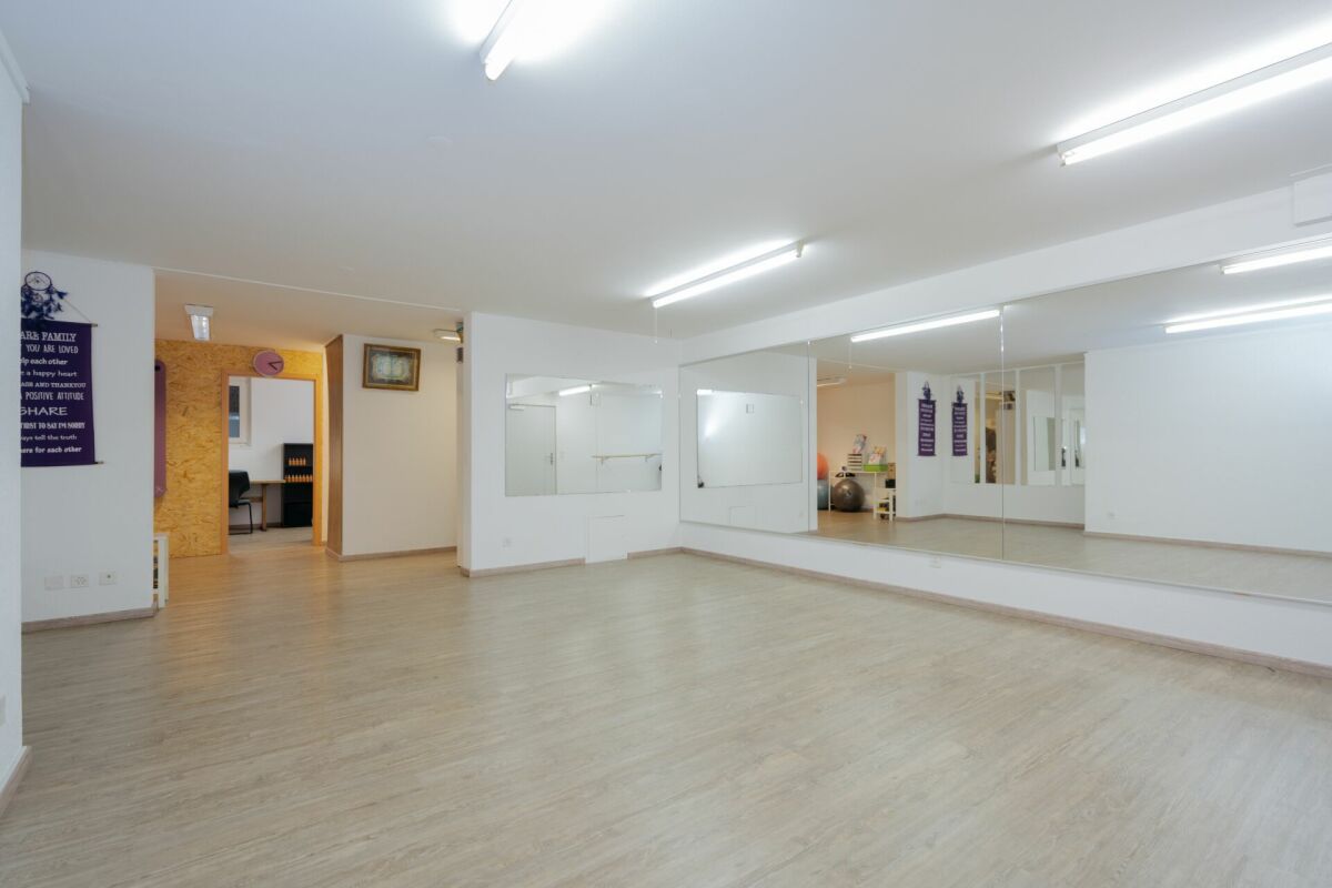Living / commercial building