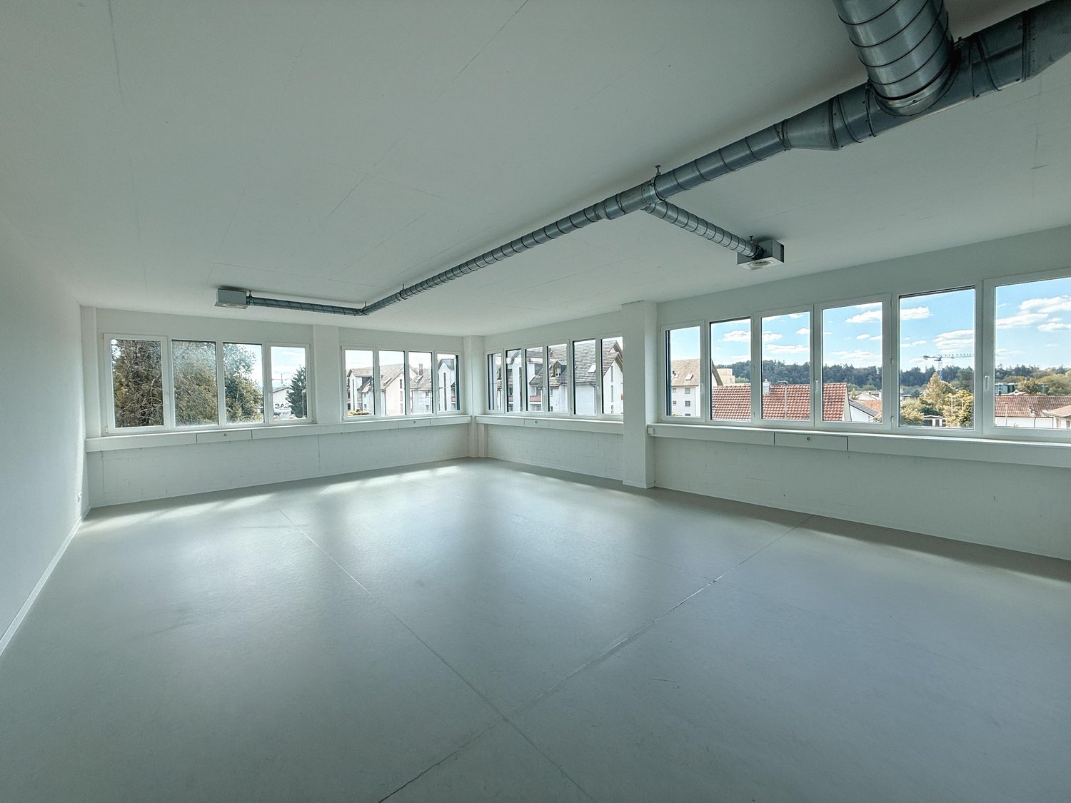 54m² office