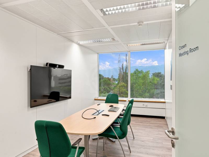 450m² office
