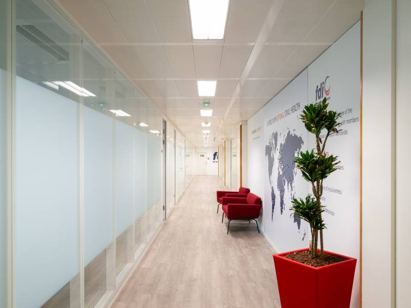 450m² office