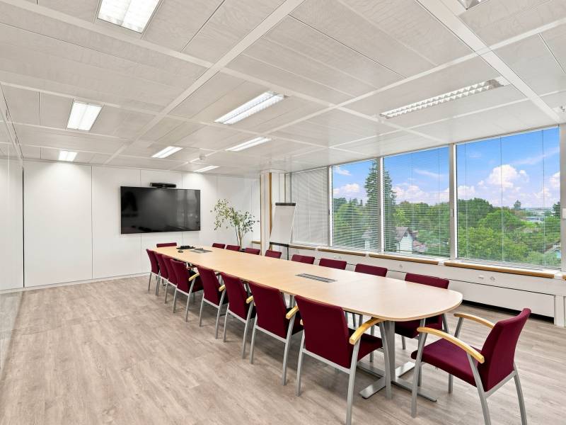 450m² office