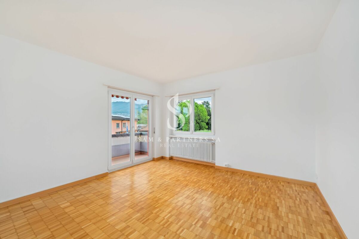 5 rooms single house