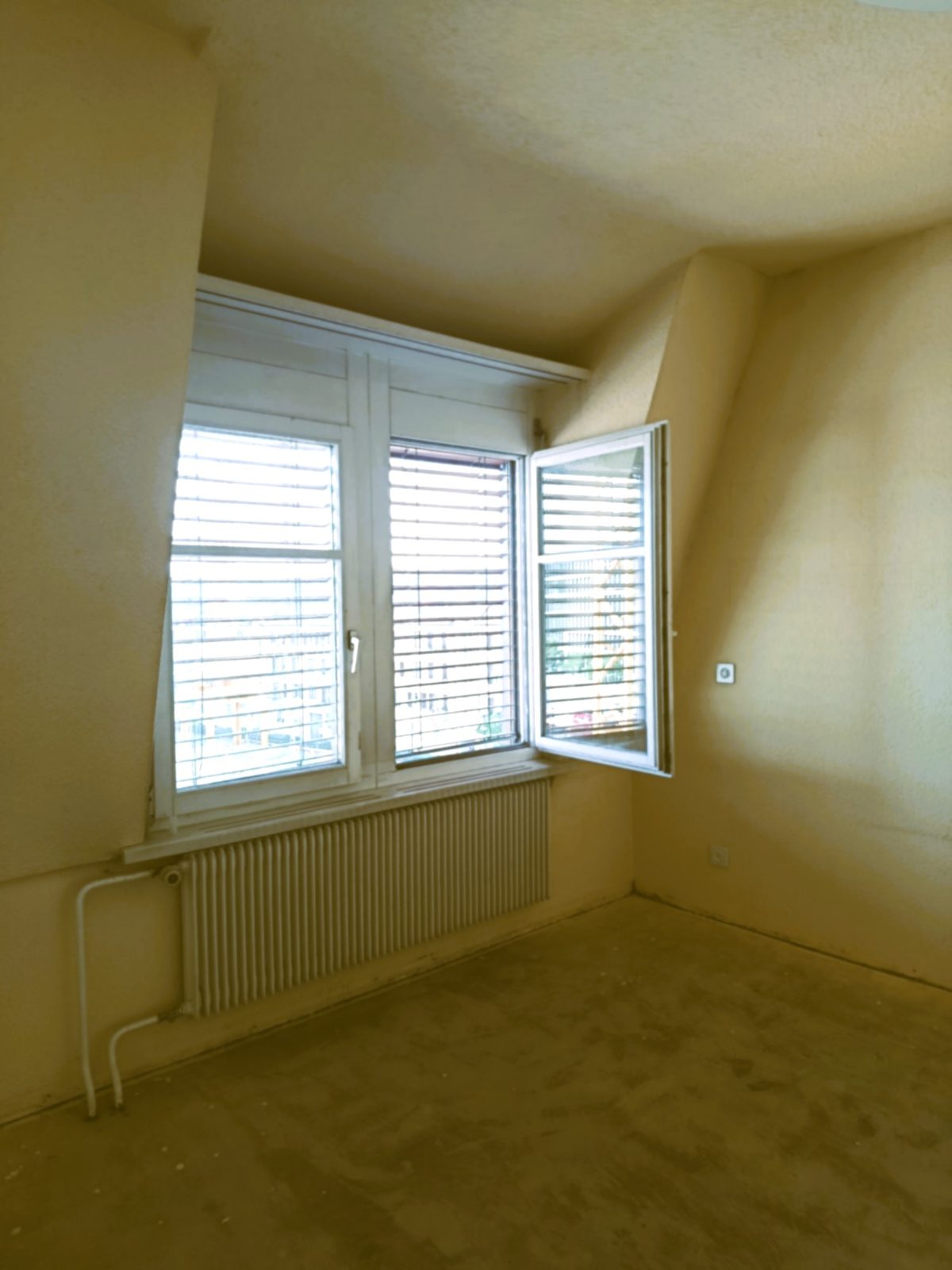 Charakterstarker Altbau sucht Ihre persönliche Note!