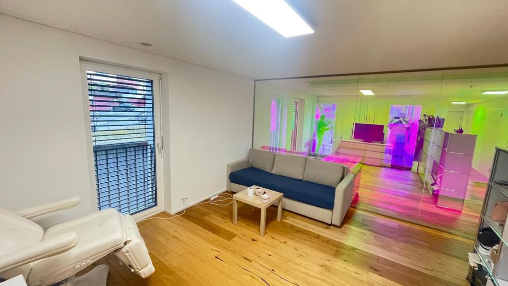 88m² office