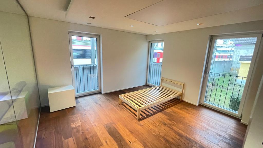 88m² office