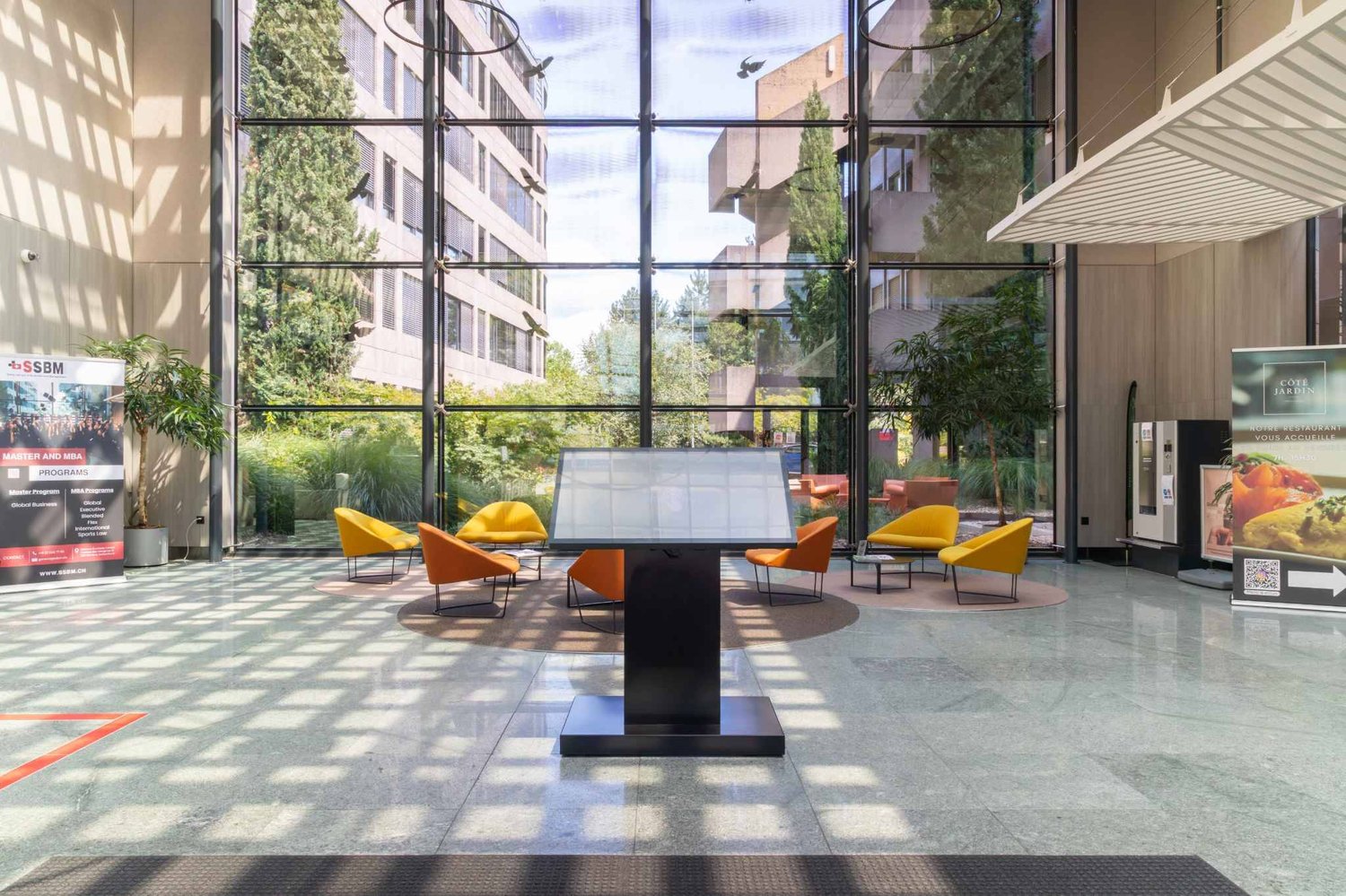 198m² office