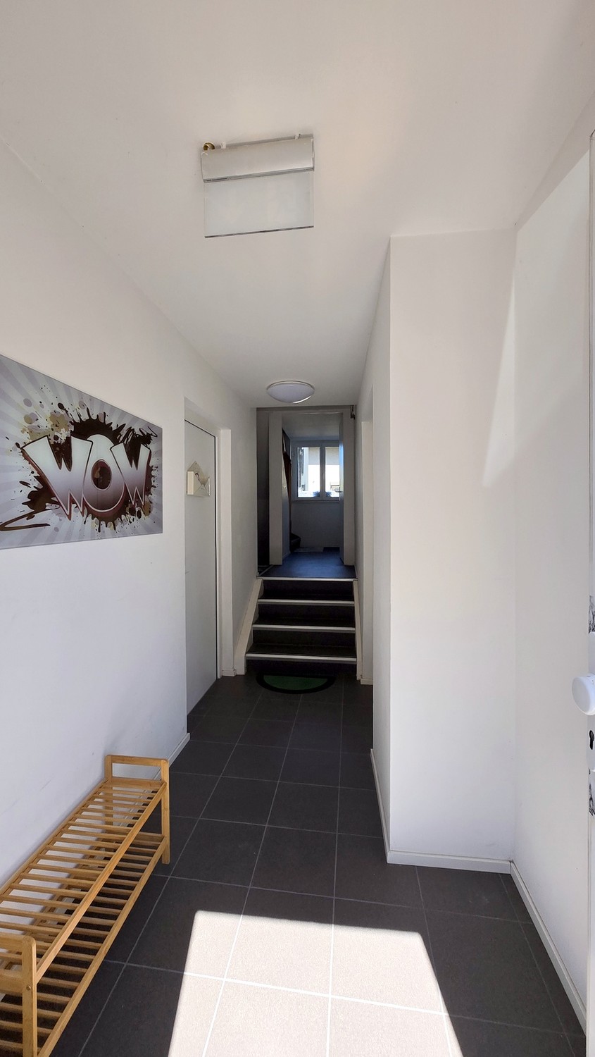 10 rooms single house