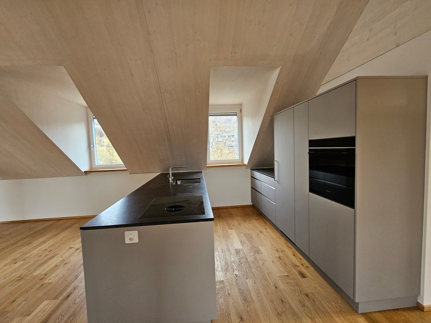 2 ½ rooms roof flat, Foto 3 von 10