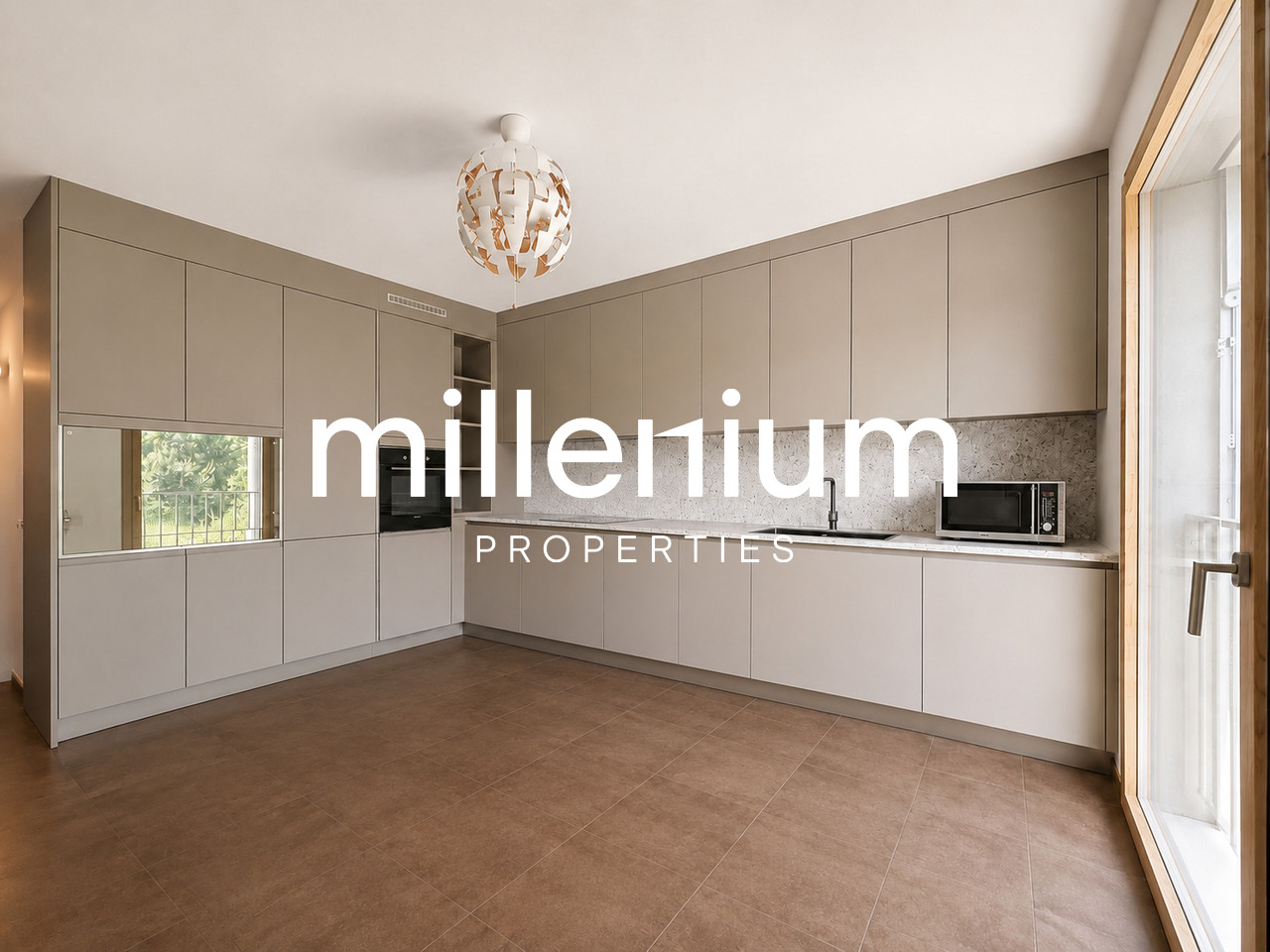 6 rooms apartment