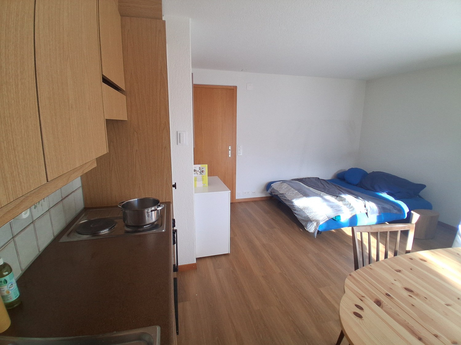 1 room apartment, Foto 2 von 7