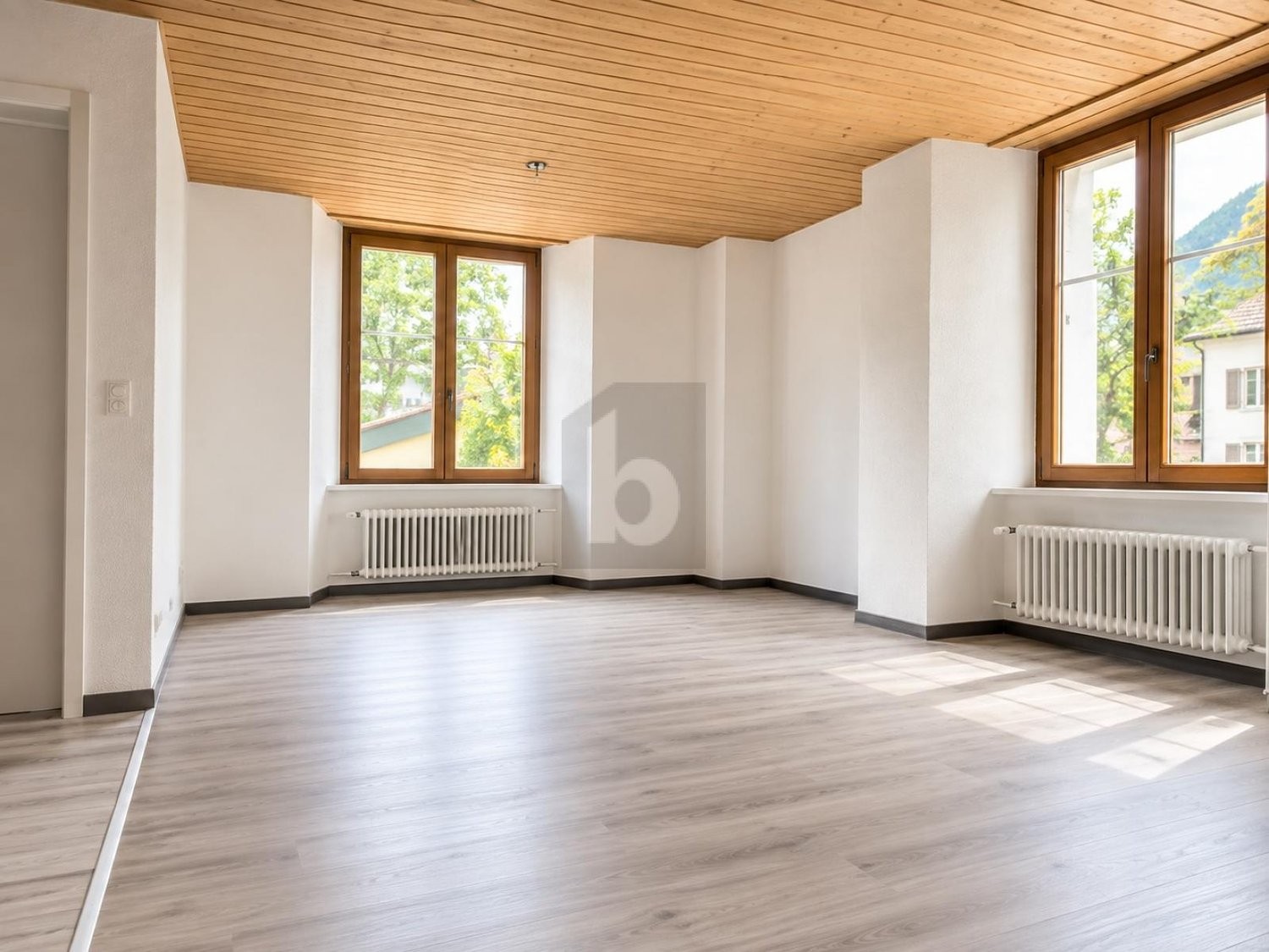 casa multifamiliare di 22 locali