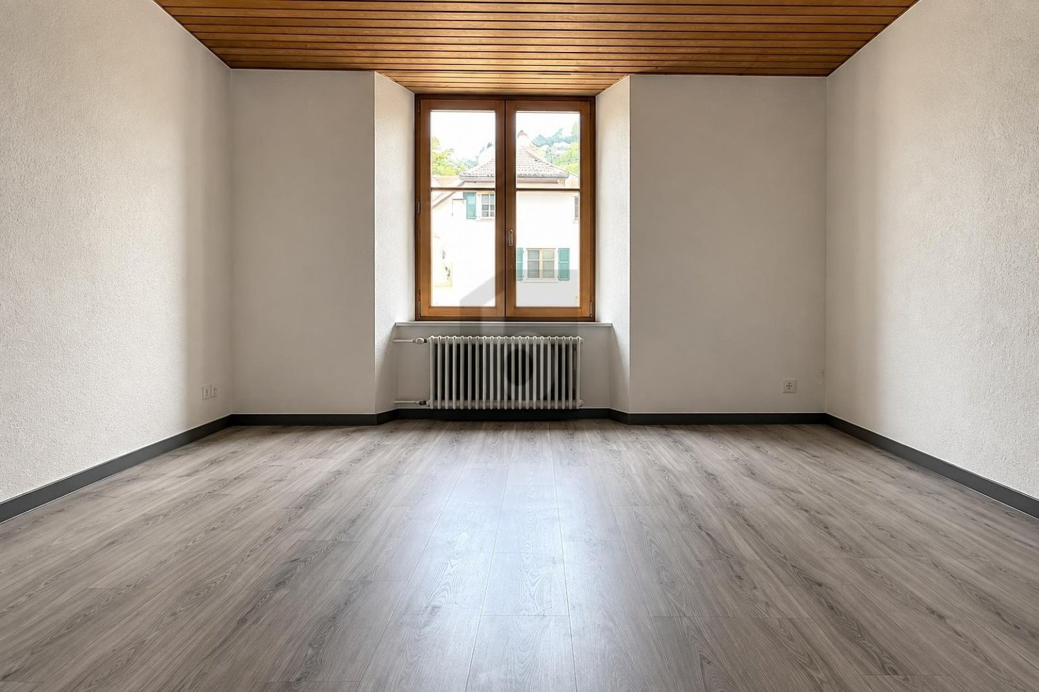 casa multifamiliare di 22 locali