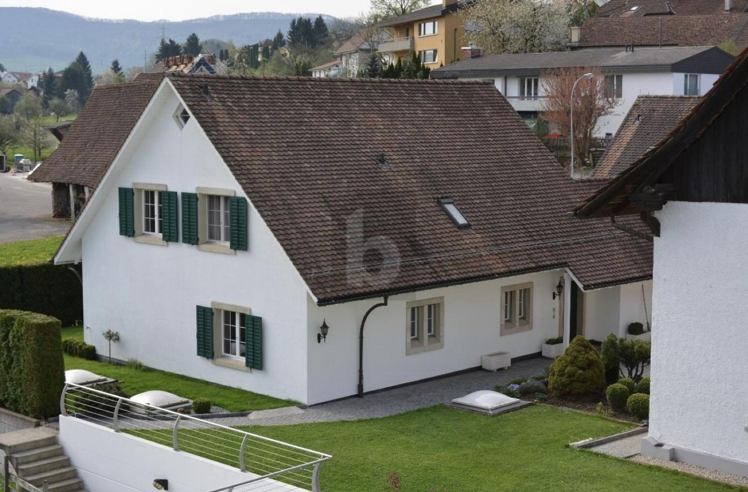 7 rooms single house, Foto 1 von 4