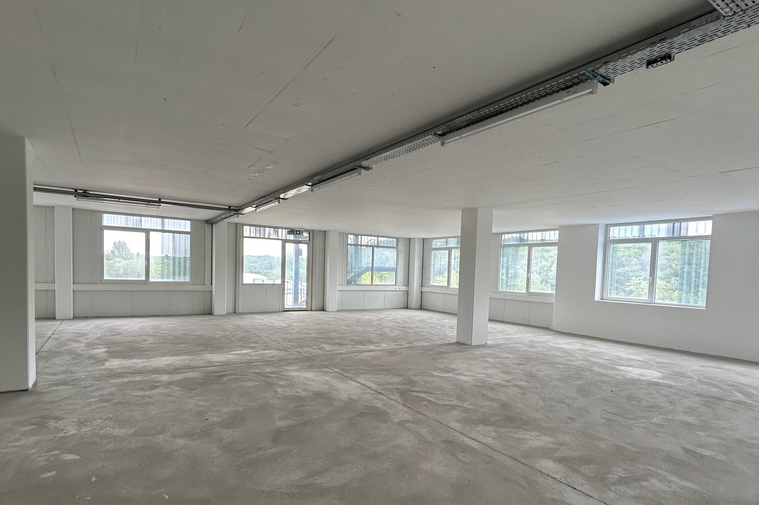 1120m² Büro