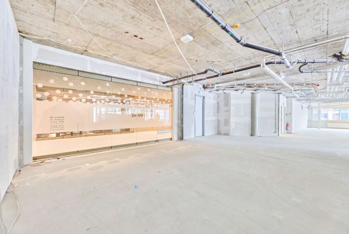 655m² commerciale