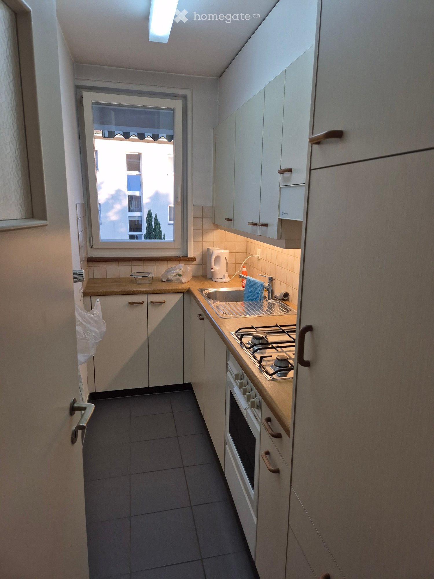 1 room apartment, Foto 2 von 3