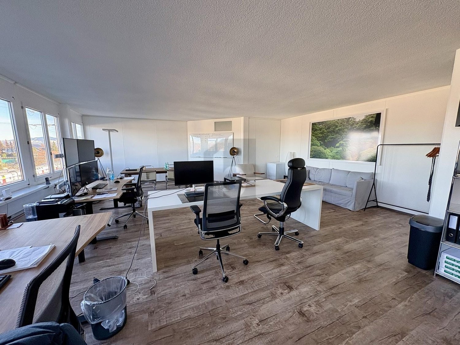 65m² office