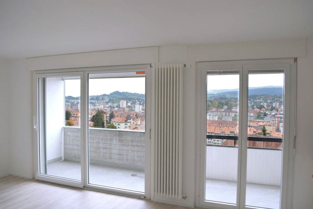 5 rooms apartment