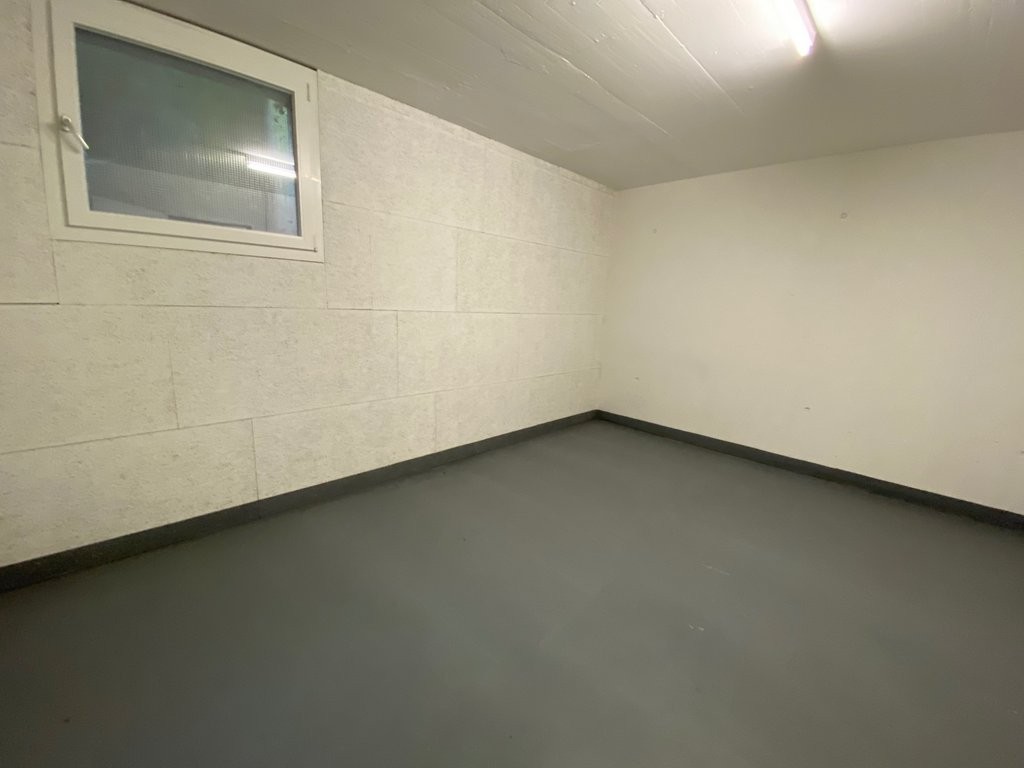 16m² storage room