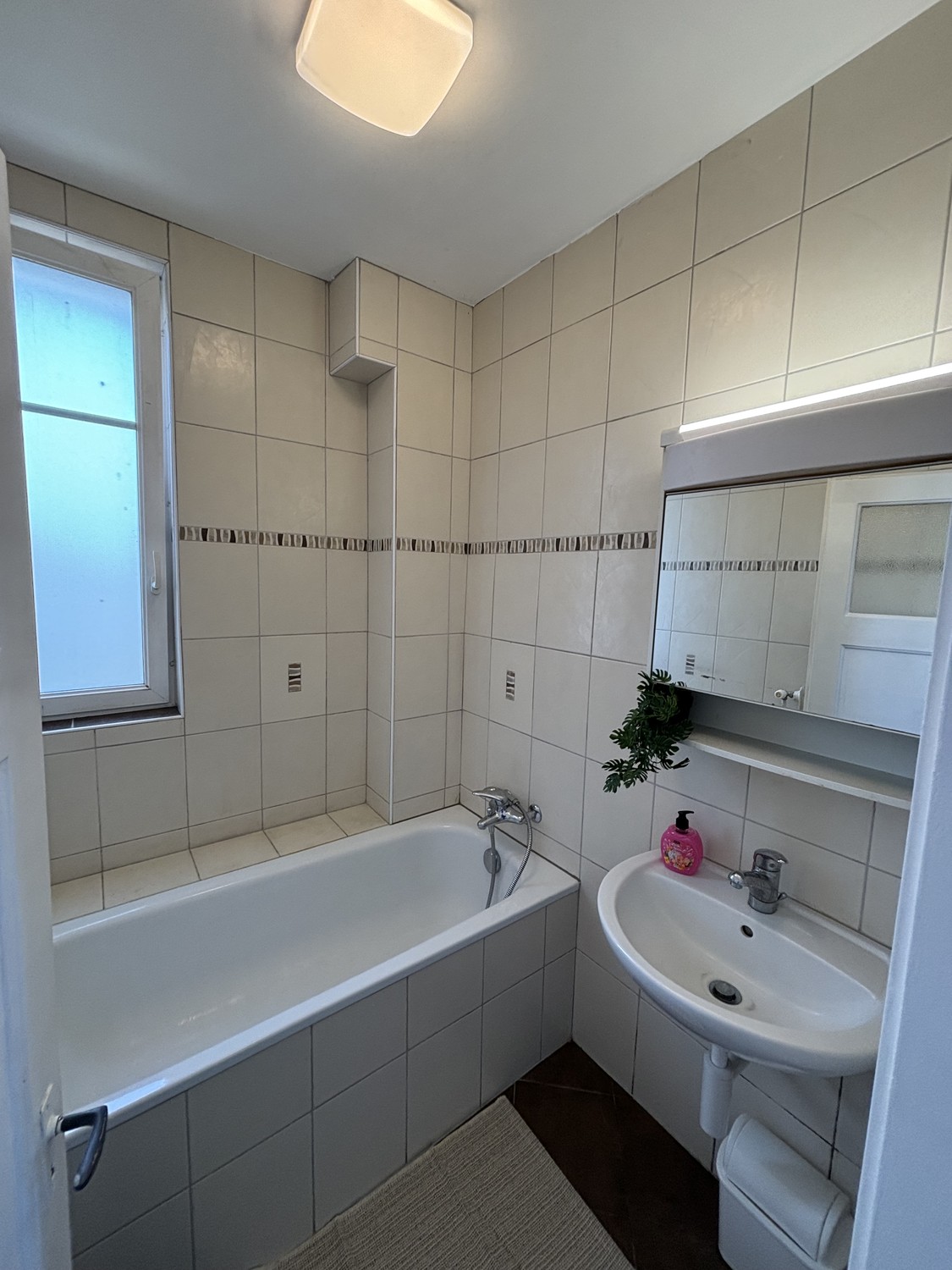 Zimmer in einer Wohngemeinschaft, Foto 4 von 7