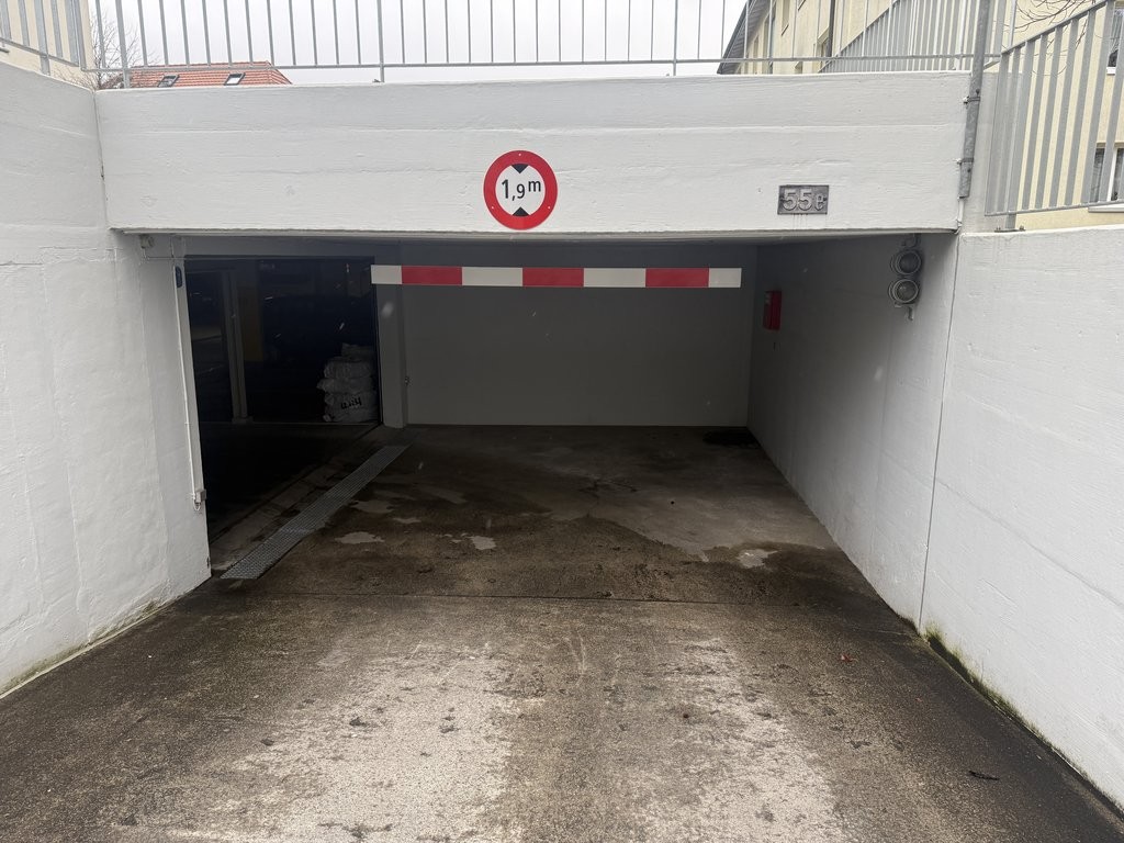 Underground slot