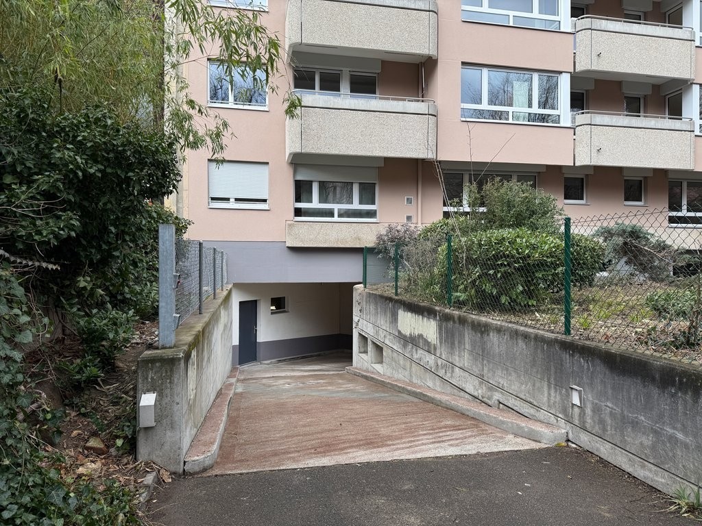 Double garage