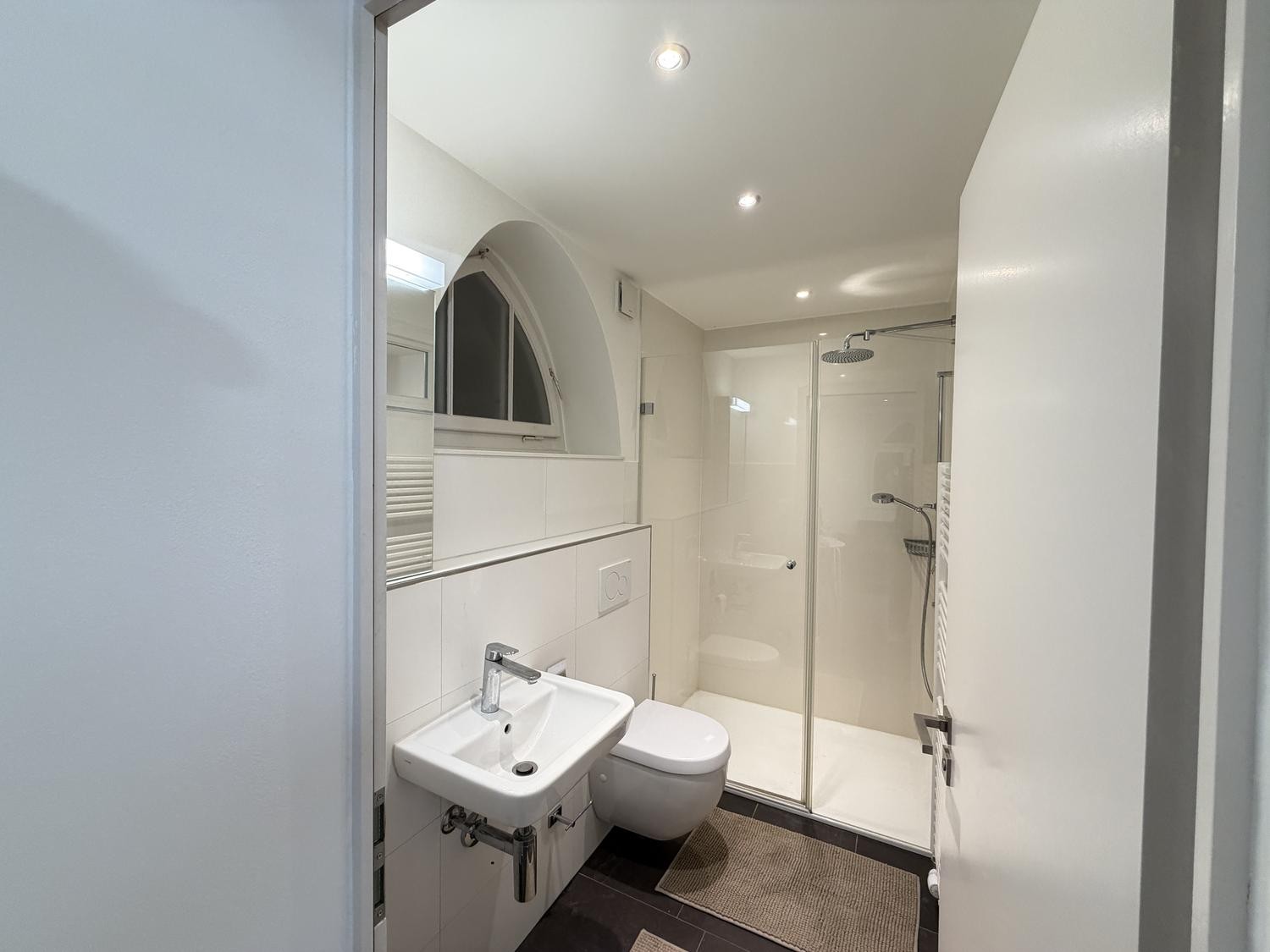 1-Zimmer-Wohnung, Foto 1 von 10