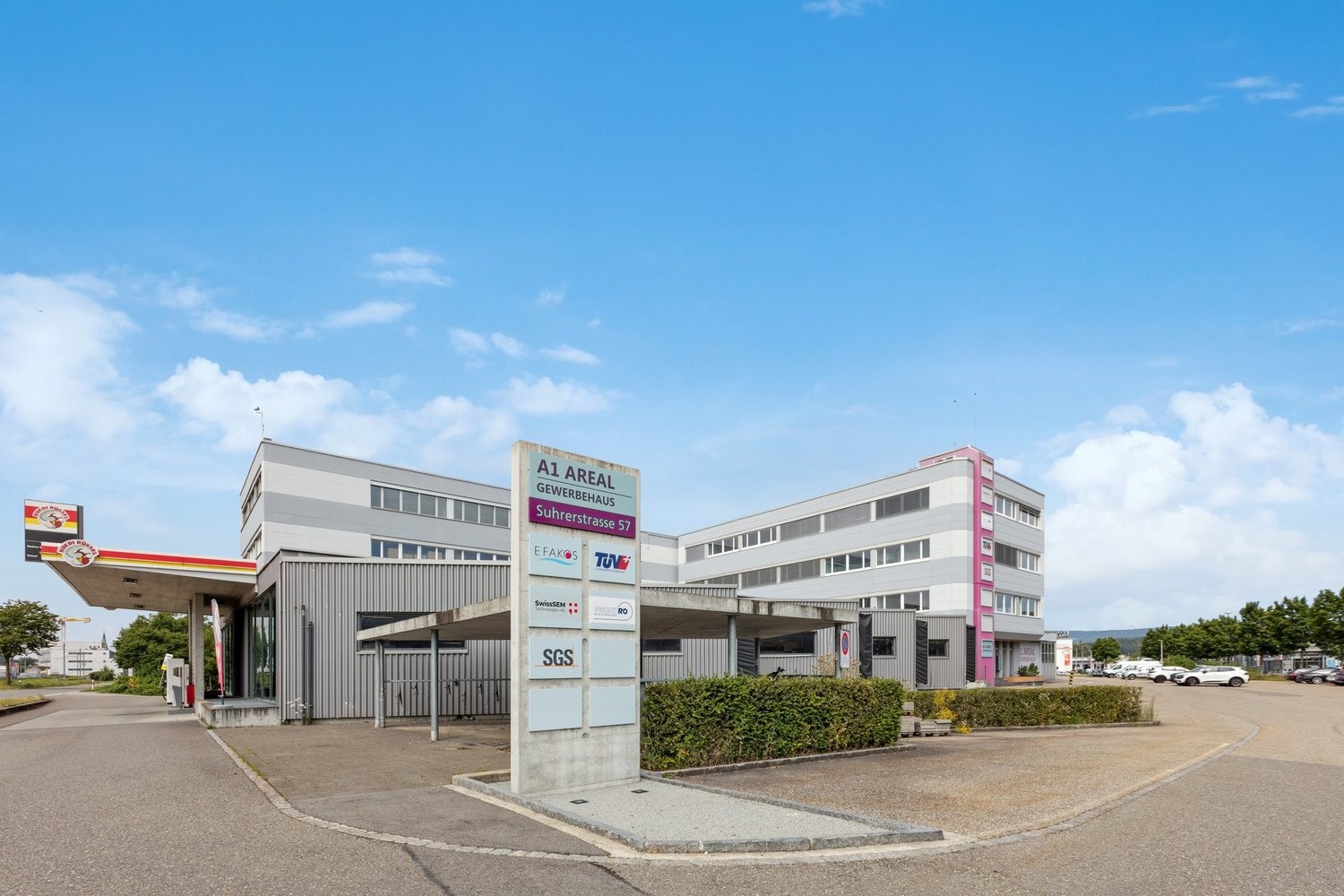 82m² office