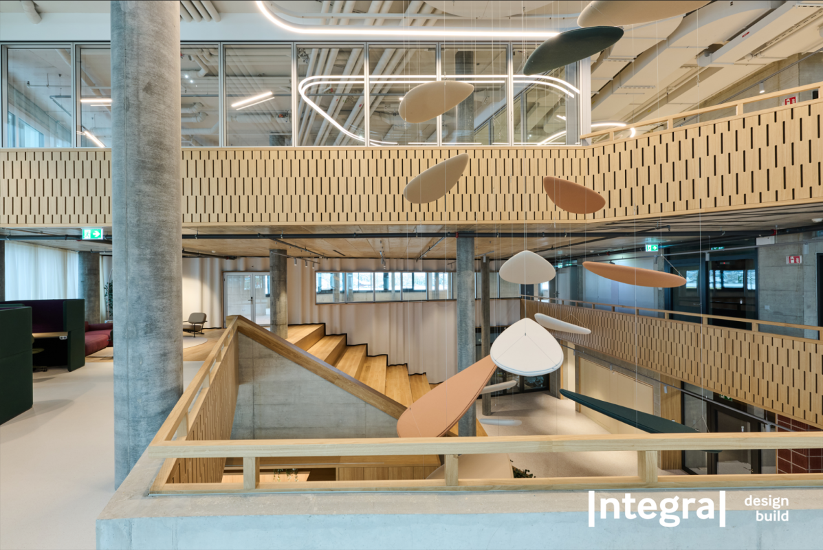 100m² office