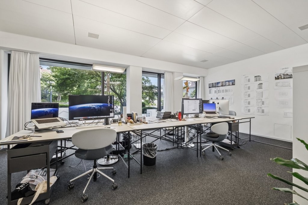 448m² commerciale