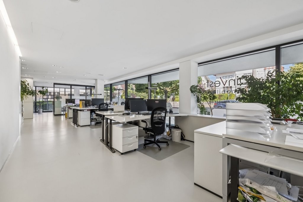 448m² commerciale