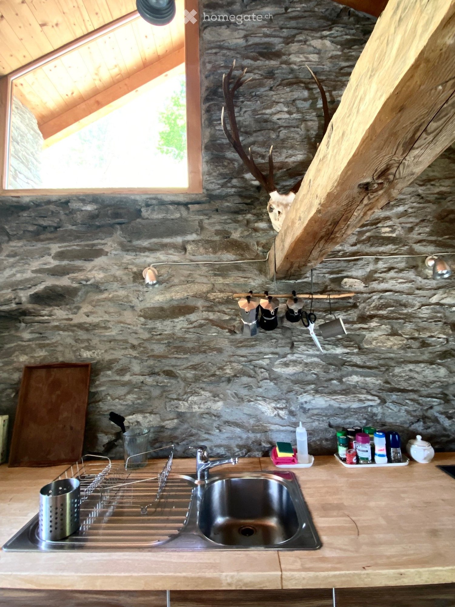 2 rooms single house