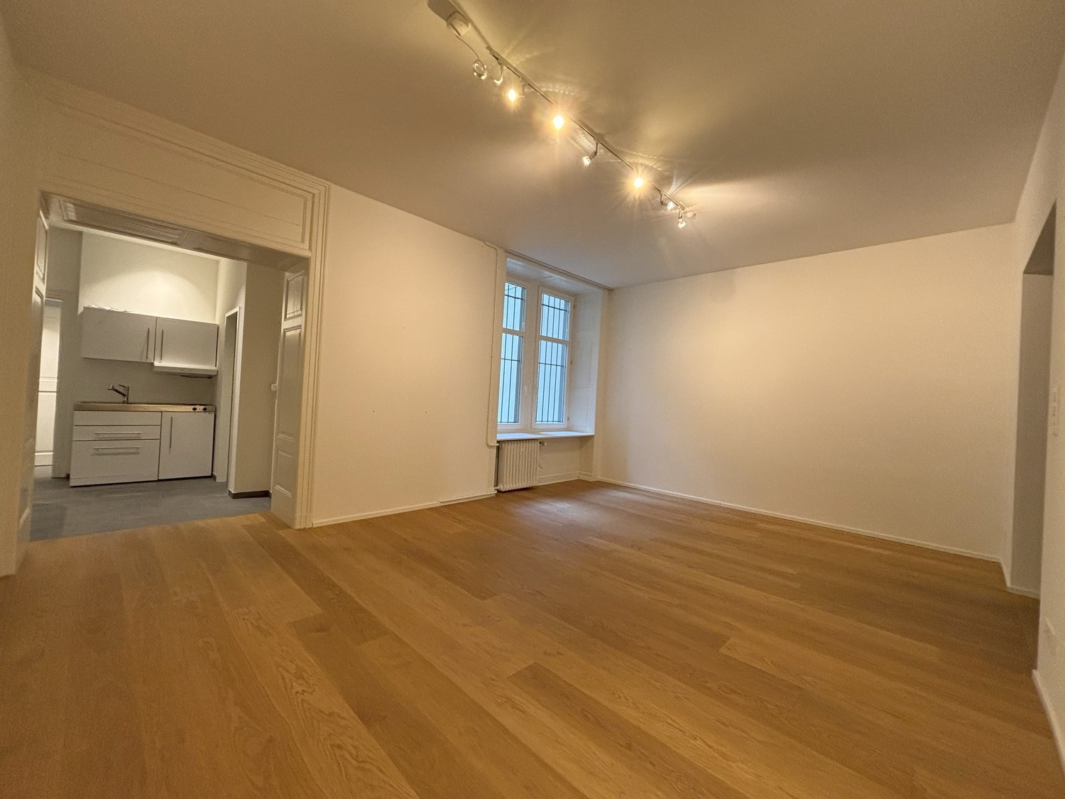 Office, Foto 1 von 9