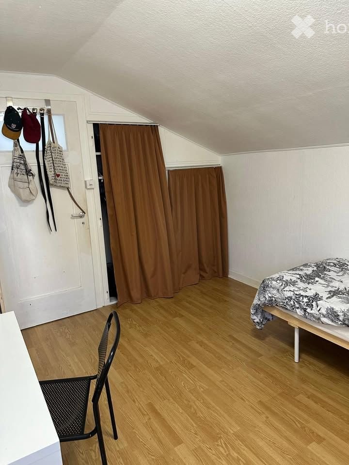 2 Zimmer Einzelzimmer