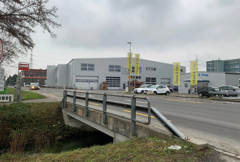 370m² industrial object, Foto 2 von 10