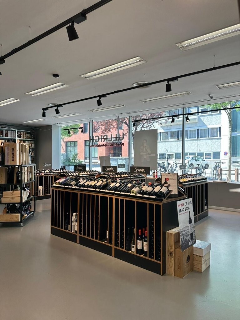 180m² shop, photo 4 of 7