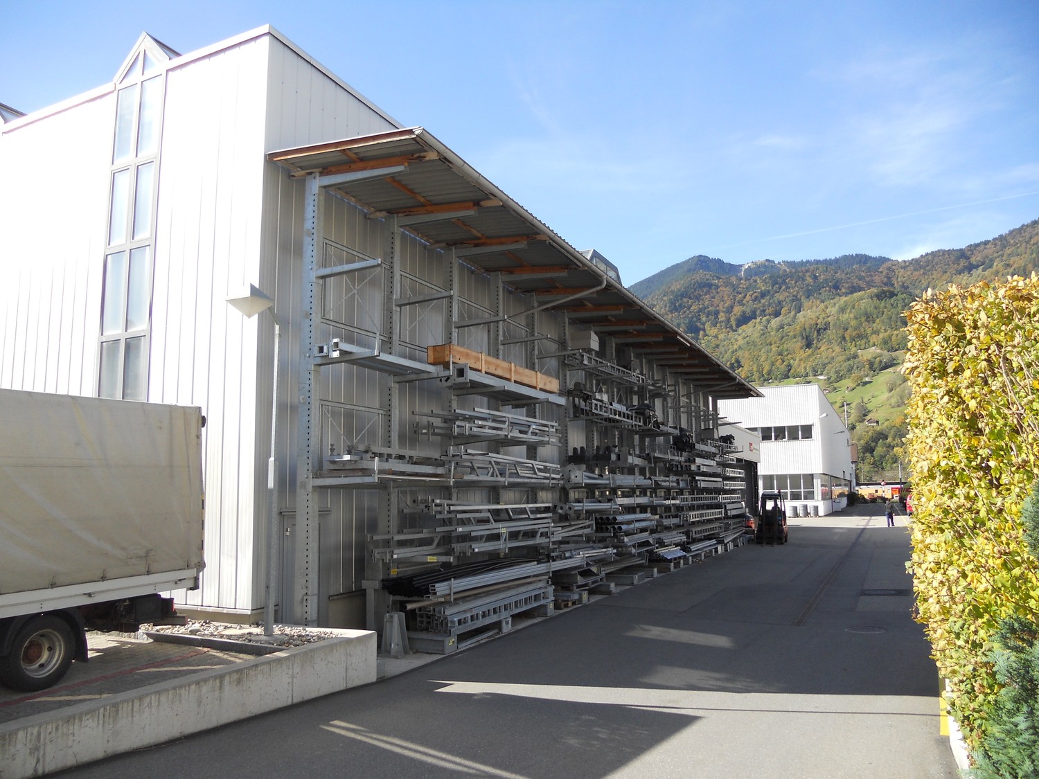 1560m² industrial object