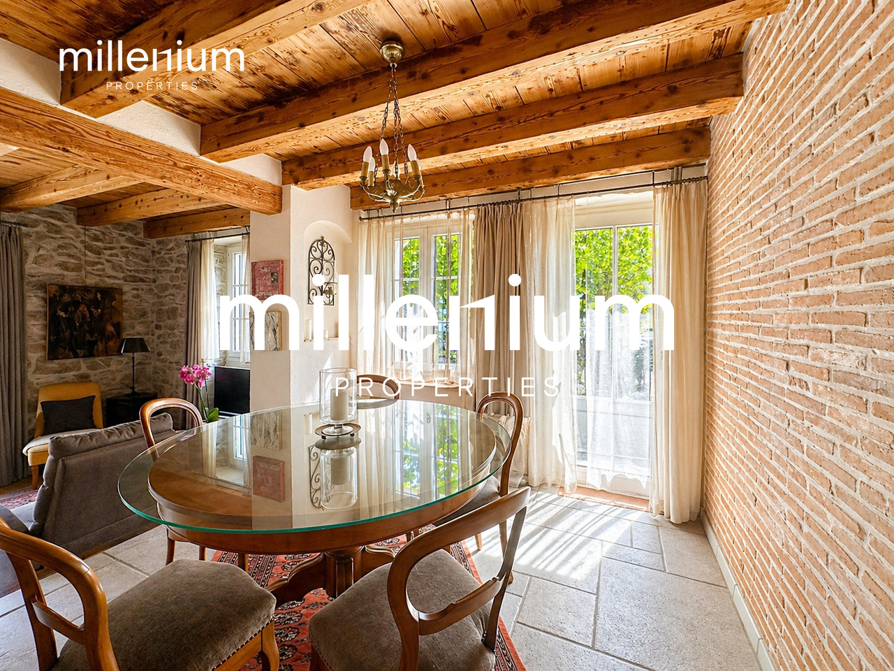 6 rooms furnished flat
